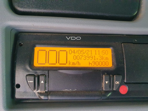 Imagem 10 de 15 de Mercedes-benz Axor 4144 6x4 Anos 2017/ 2018/ 2019/ 2020