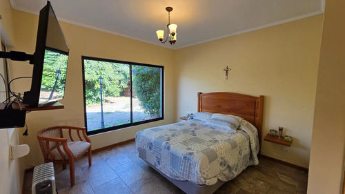 Refugio Privado En Olmué | Parcela 5.600 M2 Con Piscina