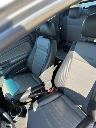 Volkswagen Saveiro 1.6 16v Cross Cab. Dupla Total Flex 2p