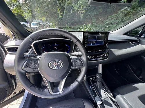 Toyota Corolla Cross 2022 Seg 1.8cc Hibrido At 15.000kms