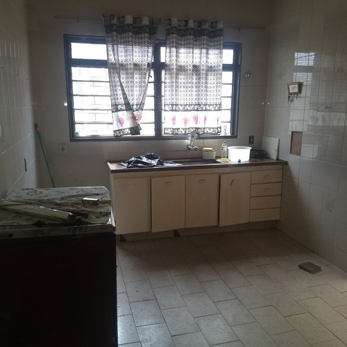 Casa Elegante C/ Suite-8 Cômodos + Edícula Separada(3 Cômodos)