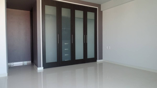 Imagen 8 de 20 de Venta De Departamento En La Torre Vista Turquesa, Zona Angelopolis, Puebla.
