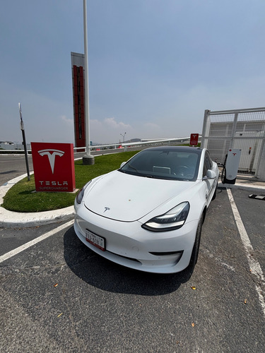 Tesla Model 3 Autonomía Mayor