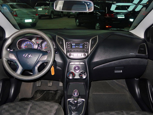 Hyundai Hb20 1.6 Comfort Style 16v Flex 4p Manual