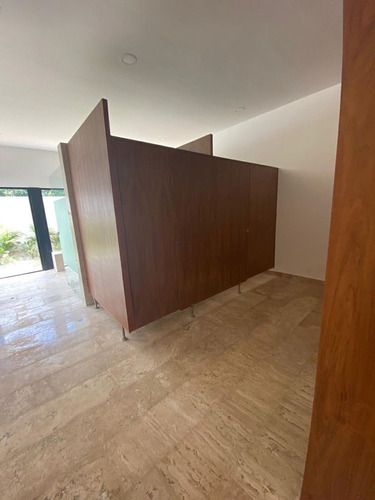 Casa(149) En Venta En Privada Zendera, Conkal