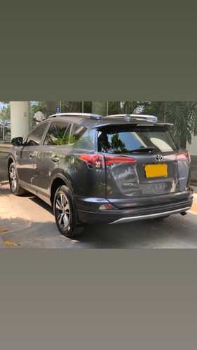 Toyota - Rav4