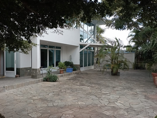 Venta Quinta En La Urb. Bosque De La Lagunita. El Hatillo. Milthonhouse53
