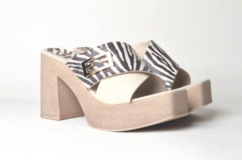 Imagen 3 de 5 de Zuecos Sandalias Taco Alto De Cuero De Mujer Linx - Ferraro