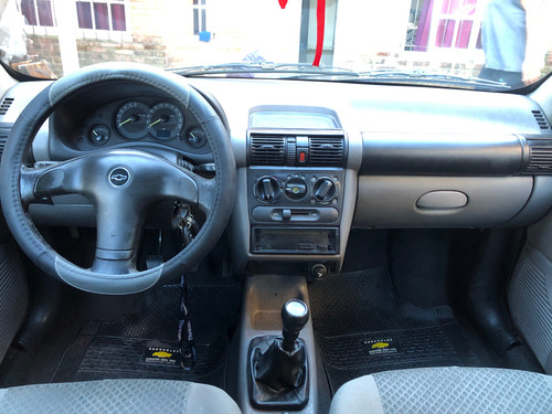 Chevrolet Corsa 1.6 Classic Super Pkele