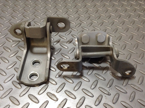 Par Bisagras Puerta Trasera Izquierda Toyota Corolla 03-08