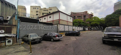 Terreno En Venta En Plaza Venezuela Caracas A Pie De Calle Alto Transito Angela Tochon