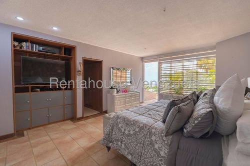 Casa En Venta En Alto Hatillo Caracas Jardin Vista Panoramica Angela Tochon