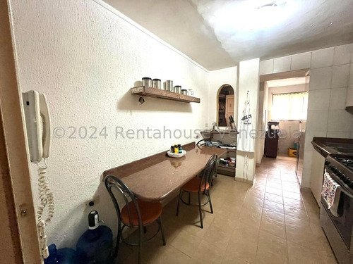 Excelente Apartamento. 25-11596