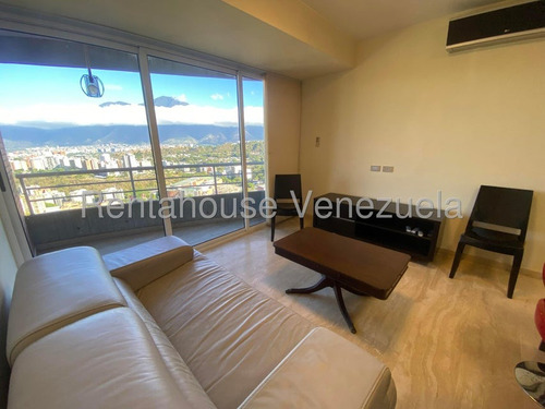 Lujo Y Comodidad En Lomas Del Sol: Piscina Y Diseño Renovado En Alquiler___ Rahml___ 25-13985