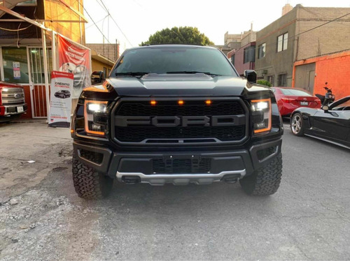 Imagen 2 de 10 de Ford Lobo Raptor