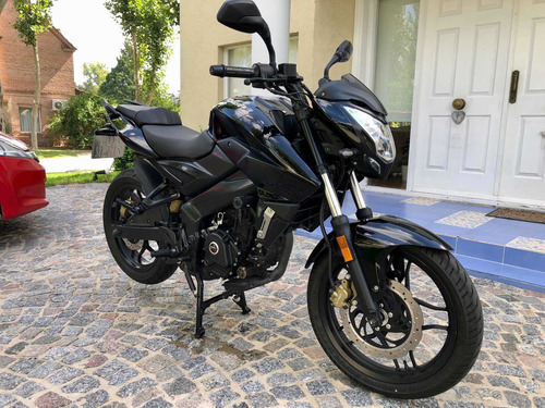 Imagen 20 de 25 de Bajaj Rouser Ns 200 Roja Y Negra 2016 Rodada En 2020, 5.000k