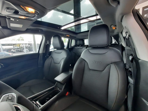 Imagen 3 de 16 de Jeep Compass Limited Plus At6 1.3t 4x2