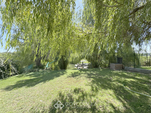 Casa En Venta De 3 Dorm. En Las Cabras