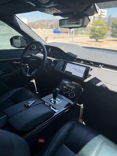 Range Rover Evoque 2023 Bronze Collection