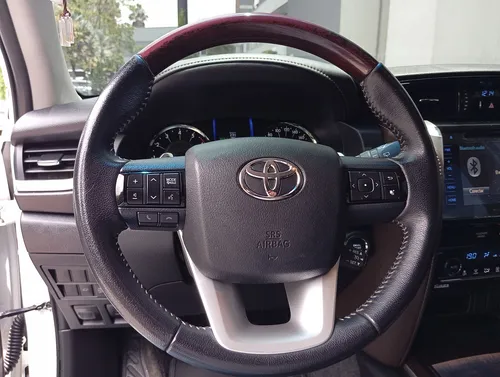 Toyota Fortuner Srv 2.7 Aut 7p
