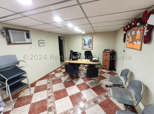 Lisbeth Delgado Vende Estación De Servicio En Plena Av. Libertador En Barquisimeto Cod.25-3485 Excelente Oportunidad De Inversión