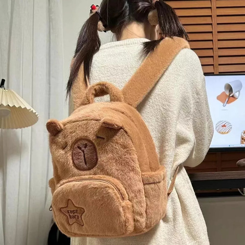 Mochila De Peluche De Capibara Divertida Y Moderna