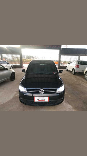 Imagem 2 de 9 de Volkswagen Fox 2011 1.0 Vht Trend Total Flex 5p