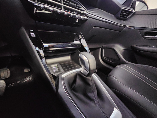 Peugeot 208 1.6 Feline Tiptronic