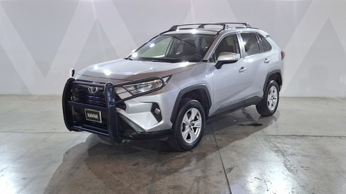 Toyota RAV4 2.5 XLE AWD AT