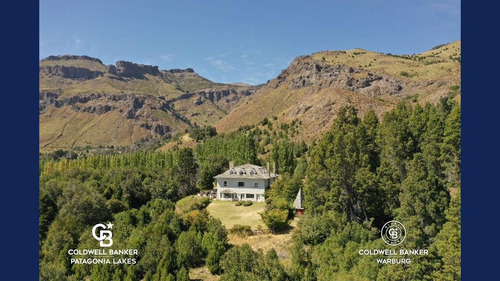 Imagen 2 de 30 de Venta Casa Única De 680 M2 De Estilo Belga Sobre 20 Hectáreas En San Martin De Los Andes