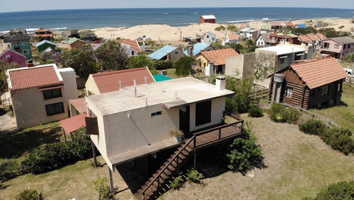 Imagen 12 de 14 de Casa Cacique Sepé Alquiler Punta Del Diablo **disponible A Partir 25.01.23**