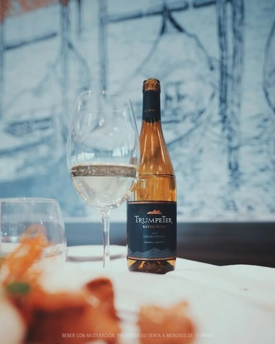 Imagen 3 de 9 de Vino Trumpeter Chardonnay Caja 6 Botellas 750ml.