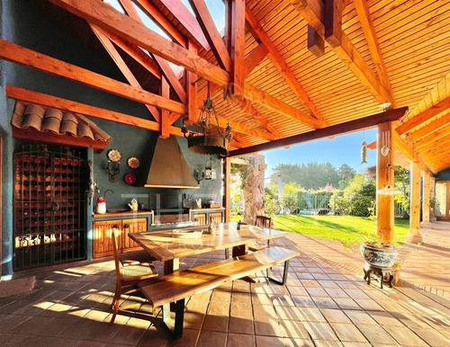 Imagen 3 de 30 de Casa En Venta De 4 Dormitorios En Concón
