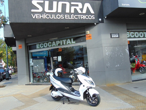 Imagen 8 de 13 de Scooter Sunra Hawk Bateria Litio 3000w Moto Electrica M