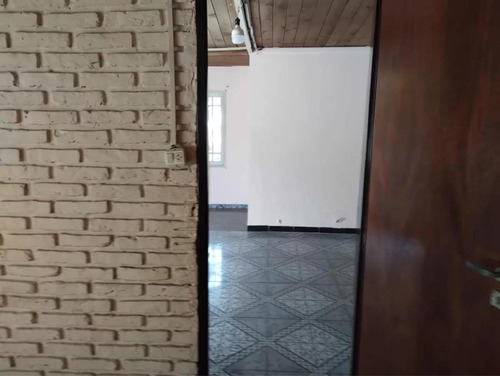 Casa En Venta - 3 Dormitorios 2 Baños - 360mts2 - Ezeiza