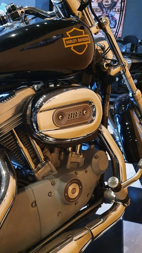 Harley-davidson Custom 883 No 1200