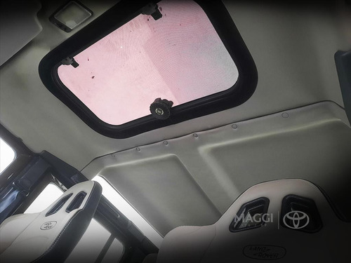 Imagem 10 de 12 de Defender 2.5 Csw 110 4x4 Turbo Diesel 4p Manual