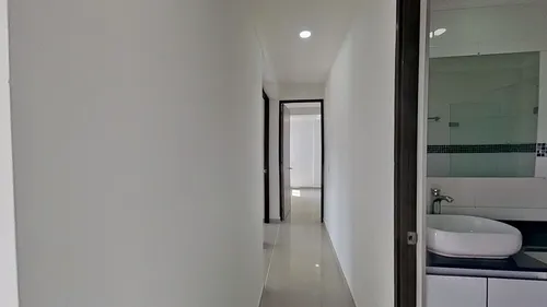 Gran Apartamento En Niquia, Código 53