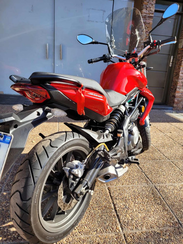 Imagen 12 de 15 de Benelli Tnt300