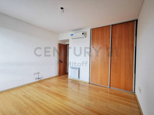 Imagen 17 de 27 de Departamento En Venta De 2 Dormitorios Con Cochera En La Plata