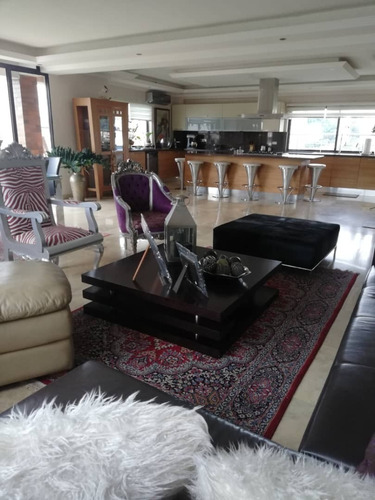 Imagen 12 de 16 de Remax Infinity Vende Pent-house De Iii Niveles En El Parral 446253 Frances Mijares 04144990396