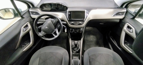 Imagen 6 de 15 de Peugeot 2008 Allure 1.6 Nav.