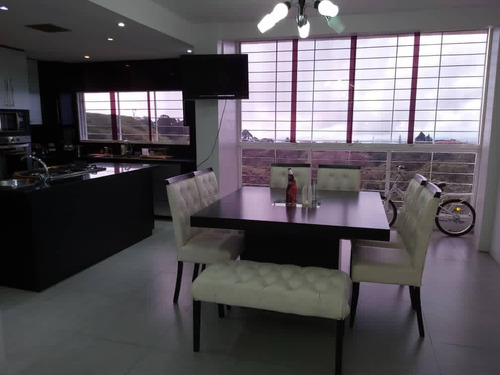 Imagen 2 de 14 de Hermosa Casa Ubicada En Urb Llano Alto Carrizal 400m2