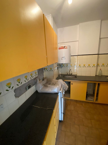 Imagen 5 de 10 de Departamento 2 Ambientes En Venta En Lanus (097)