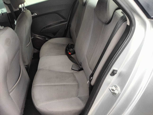 Imagem 6 de 11 de Hyundai Hb20s 2015 1.6 Comfort Plus Flex 4p