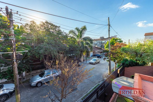 Bajamos El Precio - Chalet-lote 303 M2-living-coc-3 Dorm En