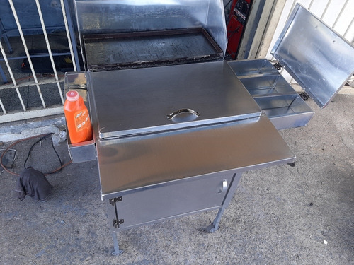 Imagen 4 de 9 de Carrito De Perros Caliente Y Hamburguesa