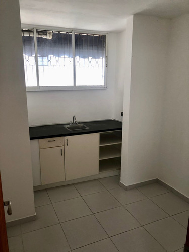 Imagen 9 de 15 de Local Comercial En El Evaristo Morales
