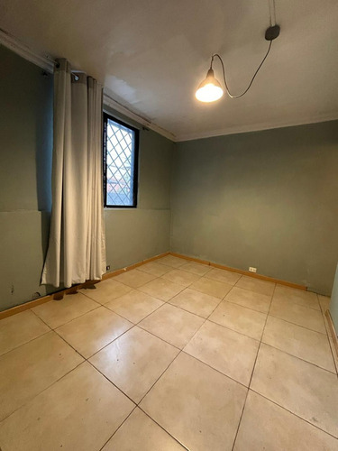 Recoleta / C. J. Maria Caro, Arriendo Casa Amplia, Depto Ind
