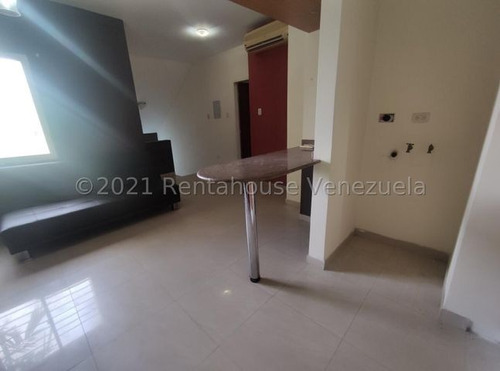 Imagen 1 de 9 de Apartamento En Alquiler Res. Plaza Campo Av. Goajira Mls #22-3594 Nataly Mejia 